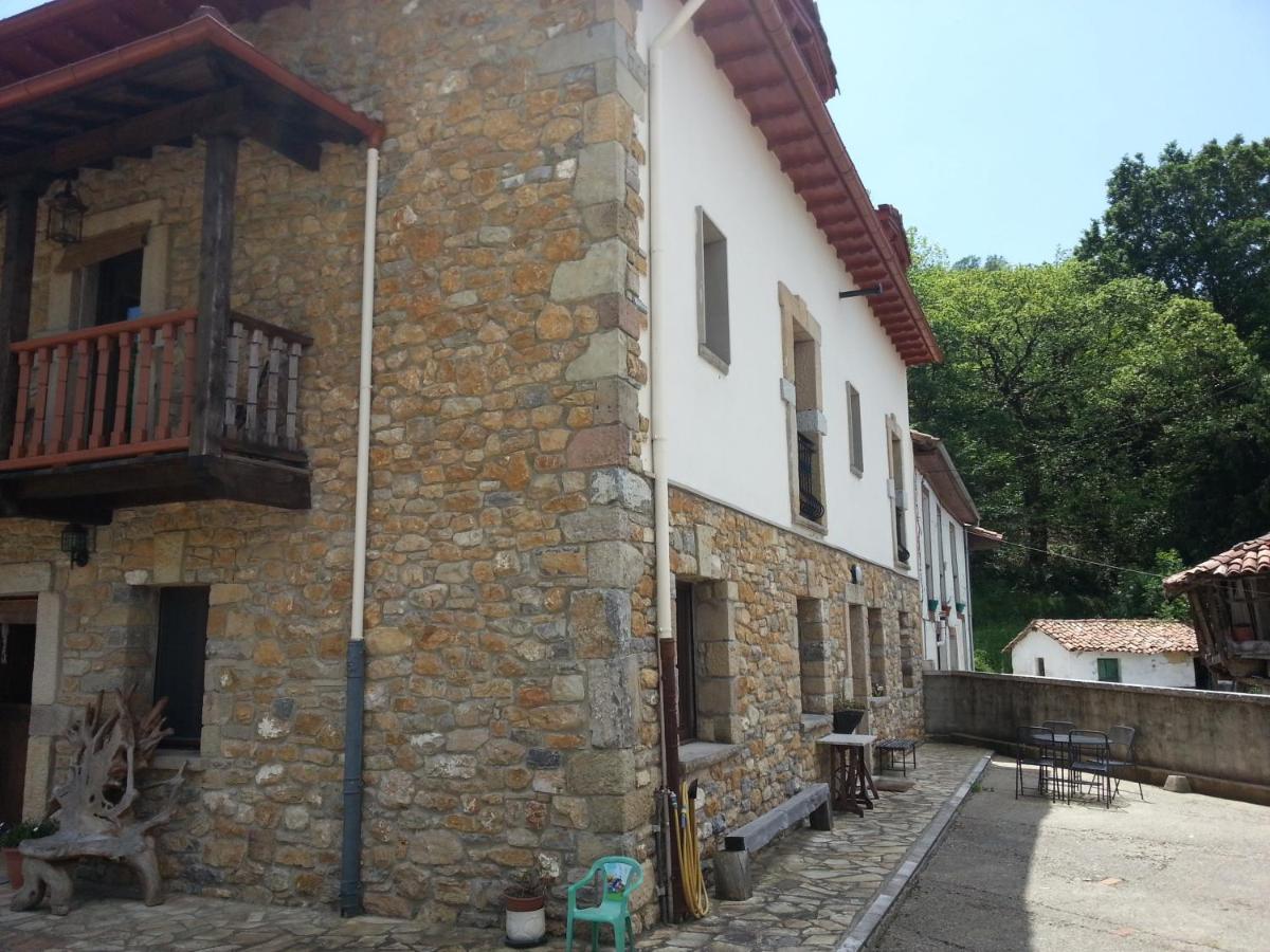Hostal el calero Oviedo Exterior foto