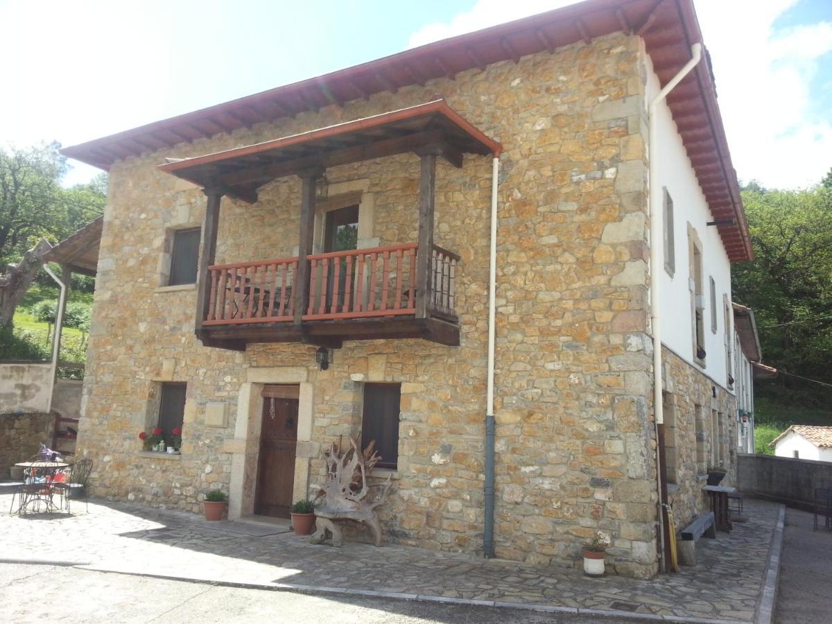Hostal el calero Oviedo Exterior foto