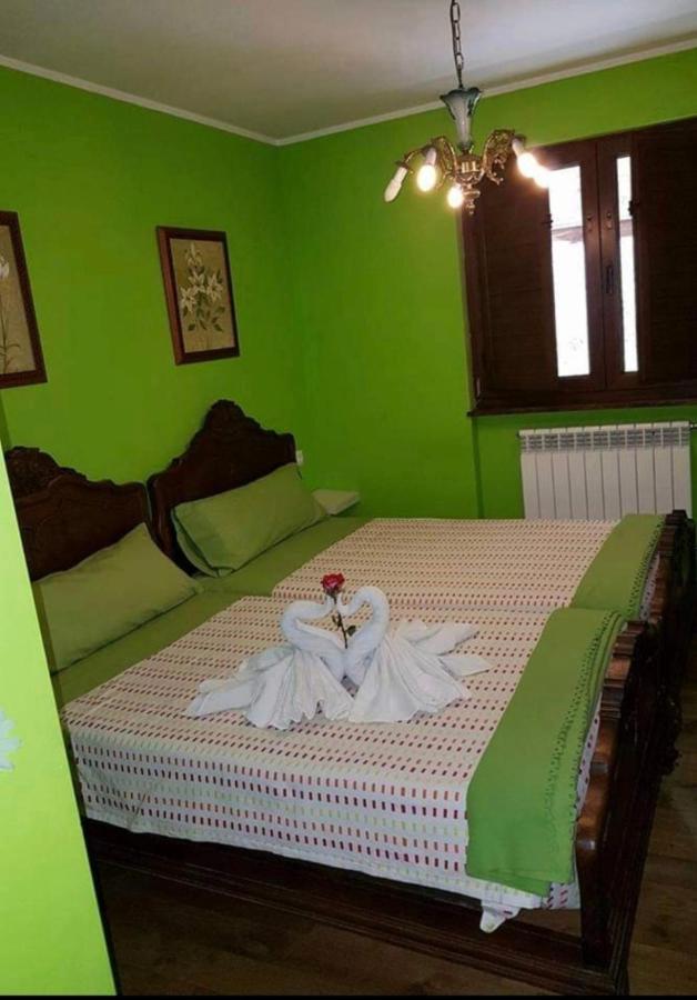 Hostal el calero Oviedo Exterior foto